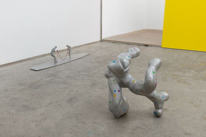 娜布其和汉克·维奇 双个展 “玩具和低语声”