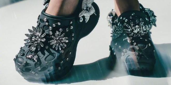 Crocs × Swarovski® 联名高定系列释出