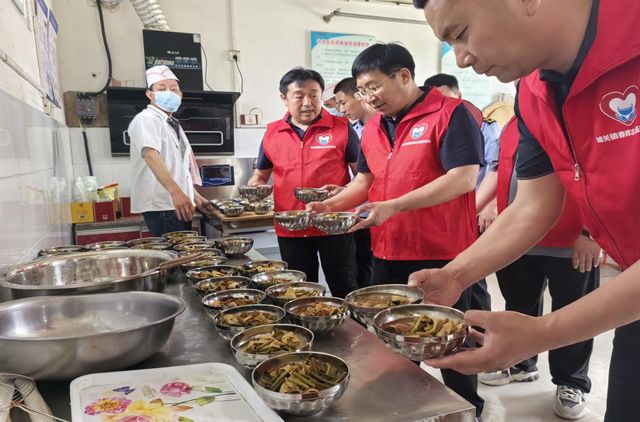 台前县城关镇：助老幸福食堂开启养老幸福“食”光