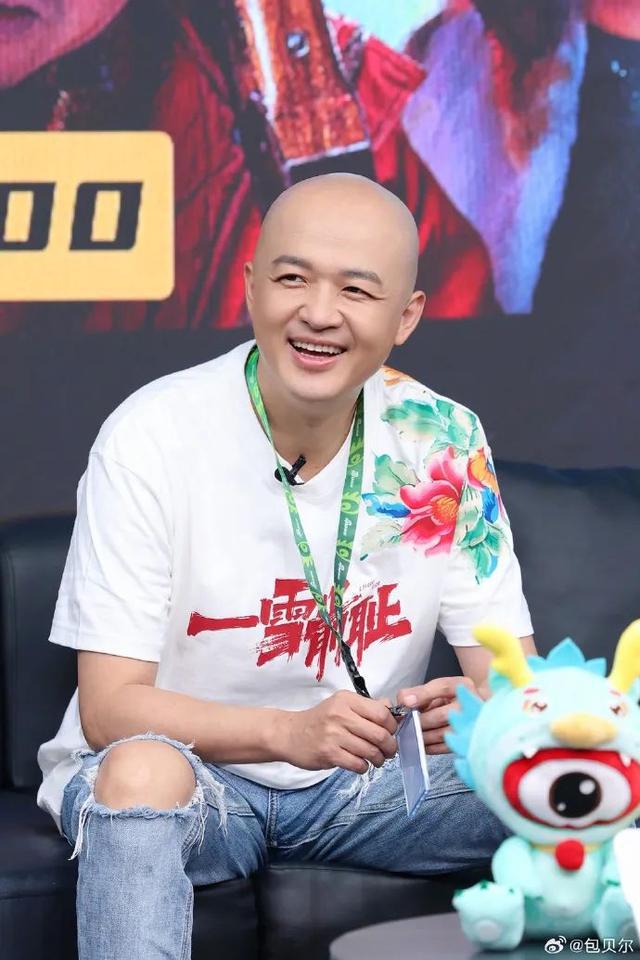 包贝尔二胎出生，晒一家四口合照：包子饺子面条子