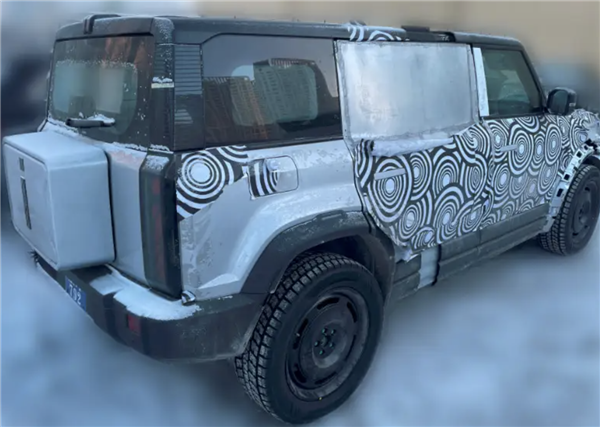 奇瑞iCAR 05实车谍照首次曝光！具备增程动力+超大空间