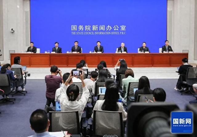 教育部：新建改扩建1000所以上优质普通高中，将推动新增高等教育资源适度向中西部人口大省倾斜