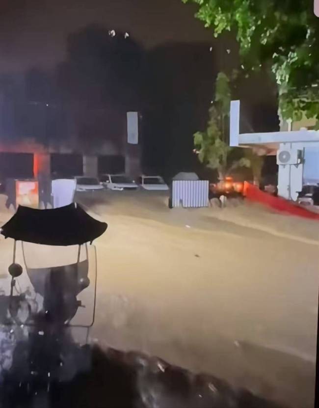 暴雨致重庆一小区女保安遇难