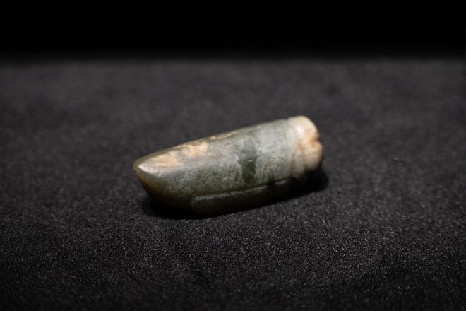 快来看精美的红山文物：玉猪龙玉凤女神头像……｜博物馆巡游