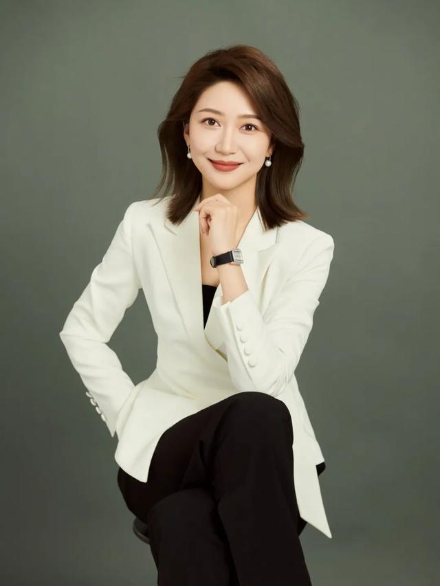 左琰、梁婧、缪以恒，入列央视主持人